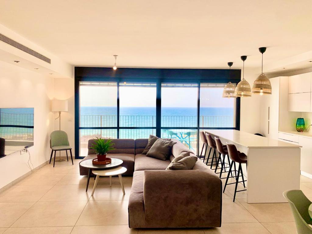 Beach Place Apartments Haifa Luaran gambar